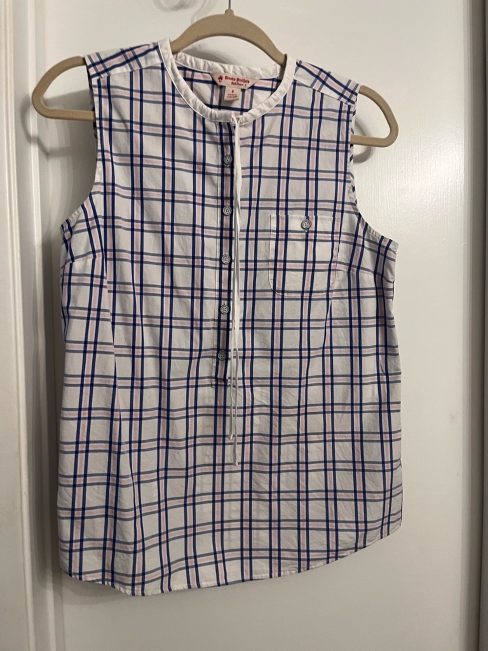 Brooks Brothers White Sleeveless Plaid Button-Front Top
